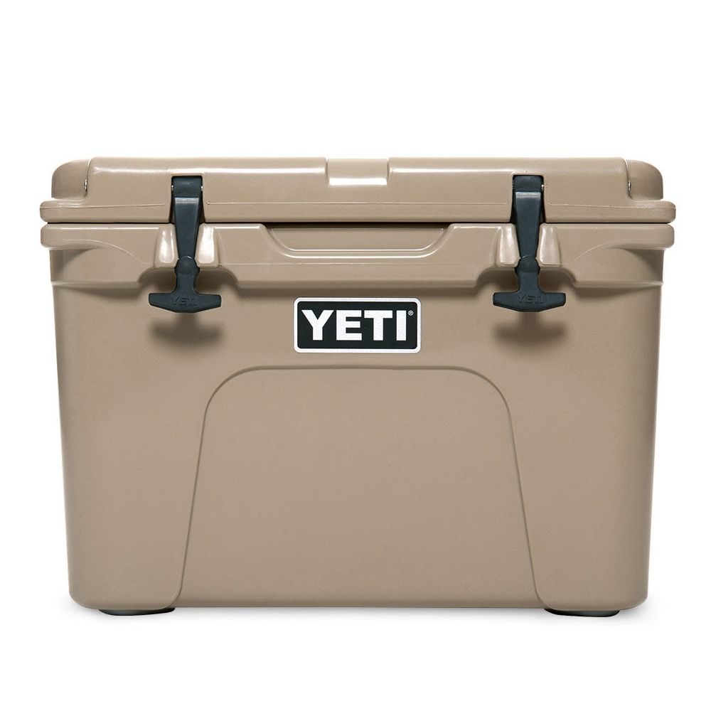 https://www.blackovis.com/media/catalog/product/cache/6c90c2de6951cb0c50711d087bd3dbd9/y/e/yeti-tundra-35-hard-cooler---tan---1.jpg